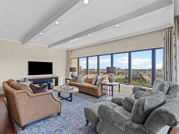 3030  Mckinney Avenue  1906, Dallas Texas 75204