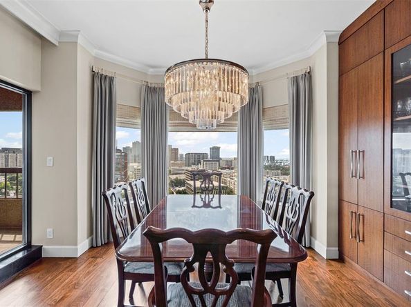 3030  Mckinney Avenue  1906, Dallas Texas 75204
