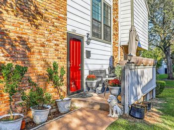 15151  Berry Trail 