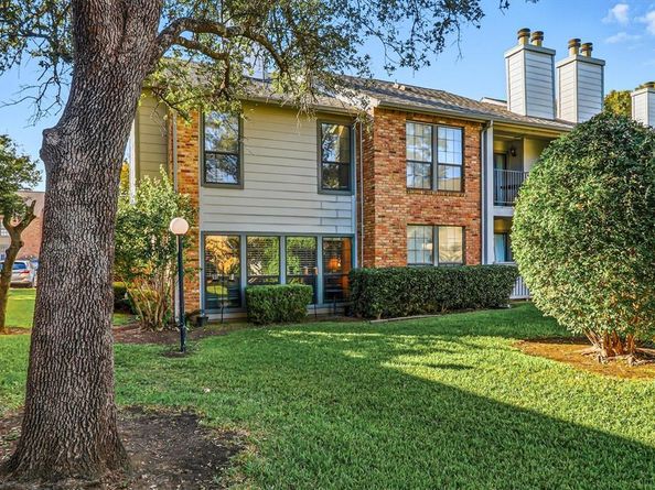 15151  Berry Trail  1307, Dallas Texas 75248
