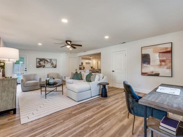3157  Chatsworth Drive , Farmers Branch Texas 75234