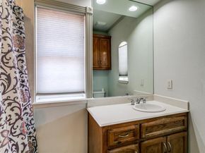 1513  Canyon Oaks Drive , Irving Texas 75061