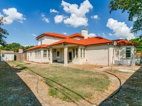 1513  Canyon Oaks Drive , Irving Texas 75061