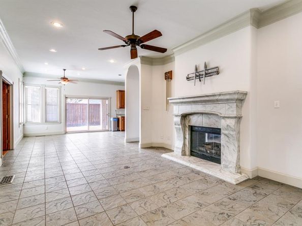 1513  Canyon Oaks Drive , Irving Texas 75061