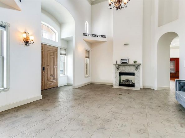 1513  Canyon Oaks Drive , Irving Texas 75061