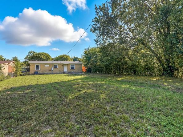 3211  Gus Thomasson Road , Dallas Texas 75228