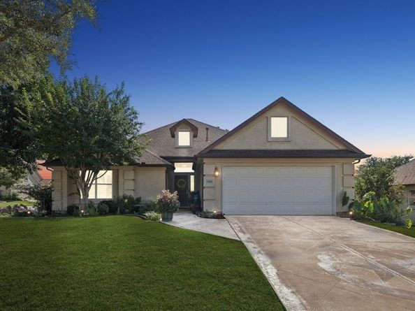 11001  Southerland Drive , Denton Texas 76207