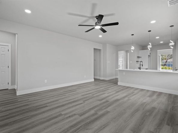 1467  Barrel Drive , Dallas Texas 75253