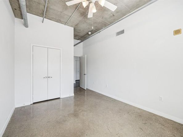 1001  Belleview Street  303, Dallas Texas 75215