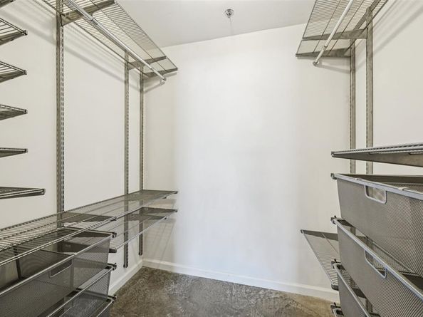 1001  Belleview Street  303, Dallas Texas 75215