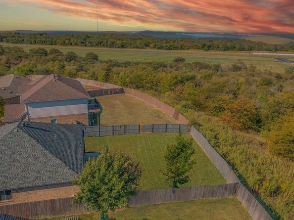 6333  Pool View Drive , Dallas Texas 75249