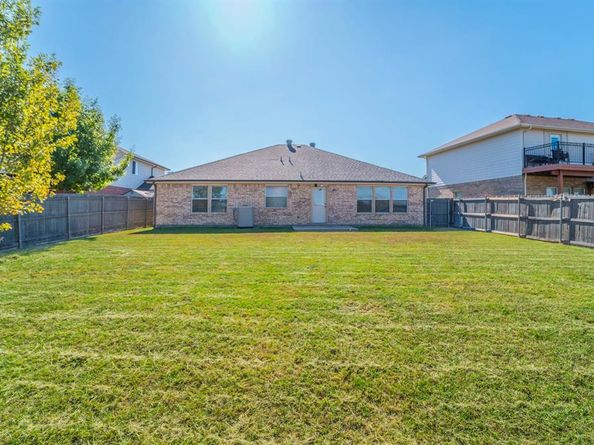 6333  Pool View Drive , Dallas Texas 75249