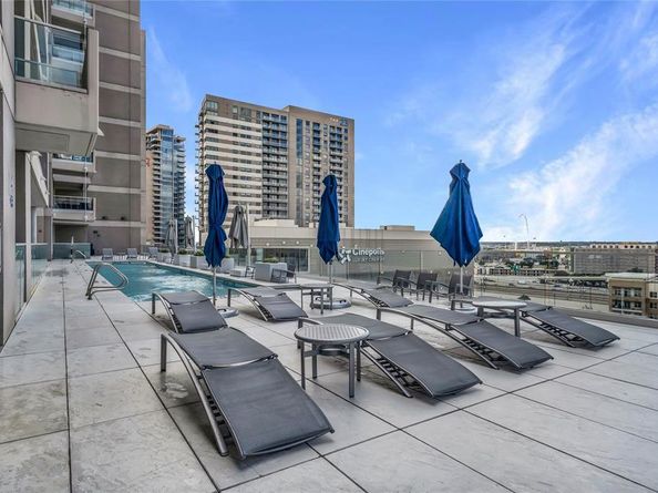 2408  Victory Park Lane  832, Dallas Texas 75219
