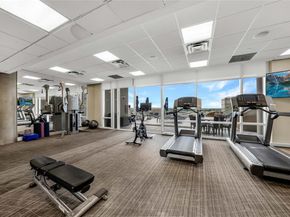 2408  Victory Park Lane  832, Dallas Texas 75219