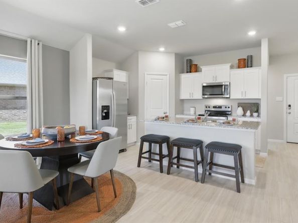 440  KAUFMAN Drive , Azle Texas 76020