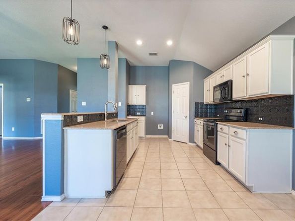 10356  Bradshaw Drive , Fort Worth Texas 76108