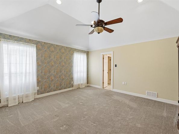 4306  Essex Court , Arlington Texas 76016