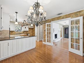 4306  Essex Court , Arlington Texas 76016