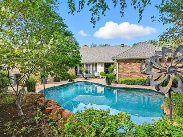 4306  Essex Court , Arlington Texas 76016