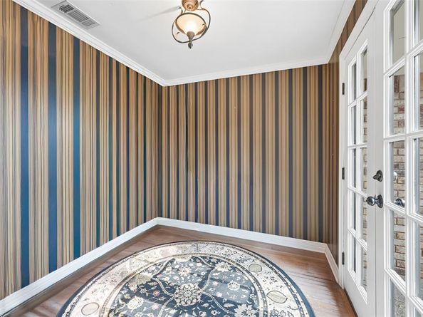 4306  Essex Court , Arlington Texas 76016