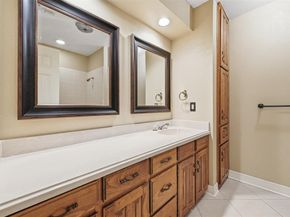 4306  Essex Court , Arlington Texas 76016