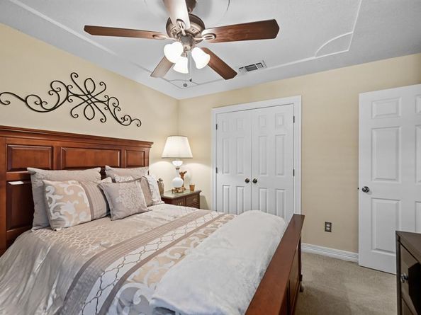 4306  Essex Court , Arlington Texas 76016