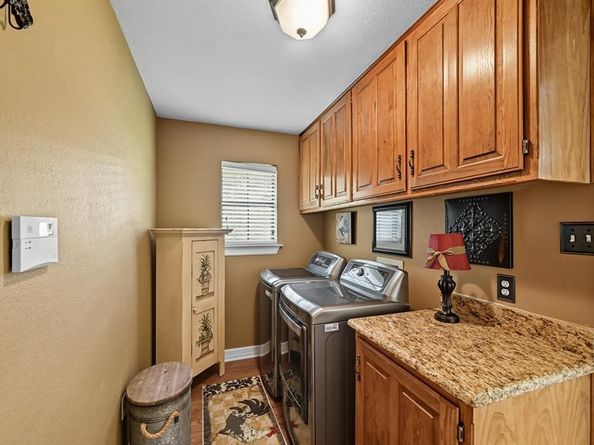 4306  Essex Court , Arlington Texas 76016