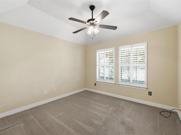 4306  Essex Court , Arlington Texas 76016