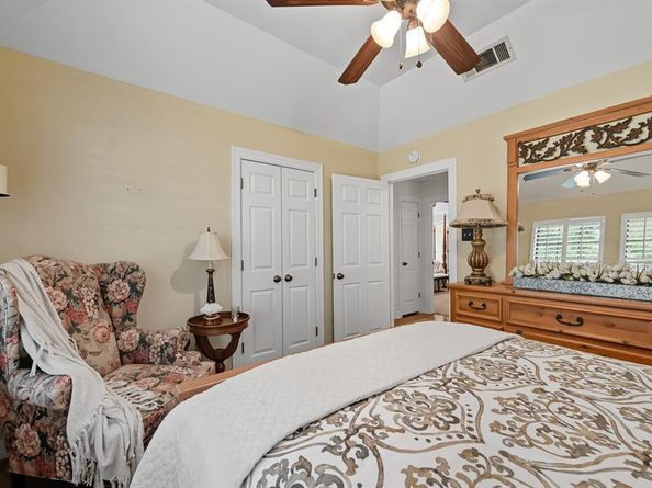 4306  Essex Court , Arlington Texas 76016