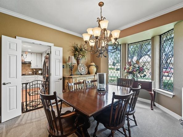 4306  Essex Court , Arlington Texas 76016