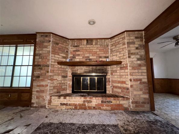 2813  Staffordshire Drive , Carrollton Texas 75007