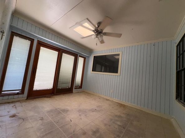 2813  Staffordshire Drive , Carrollton Texas 75007