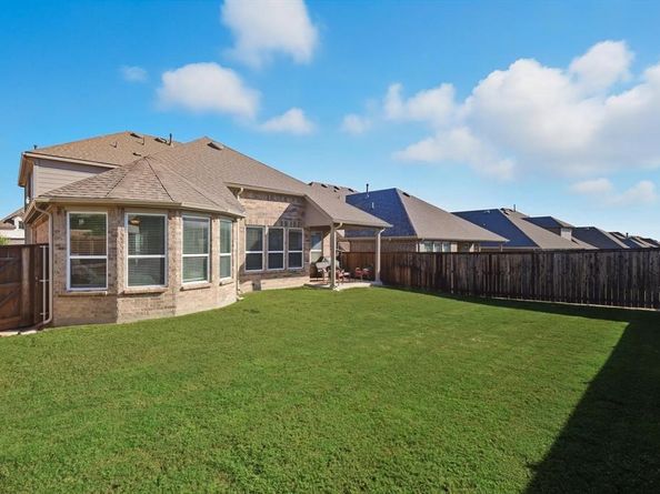 9500  Leisure Pace Lane , Oak Point Texas 75068