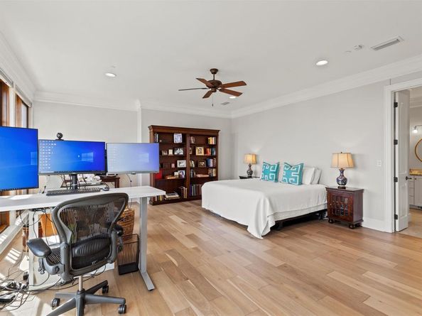 501  Samuels Avenue  620, Fort Worth Texas 76102