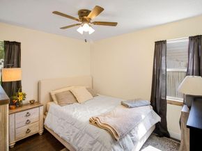 805  Clover Park Drive , Arlington Texas 76013