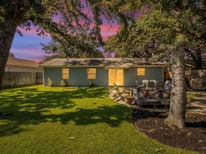 805  Clover Park Drive , Arlington Texas 76013