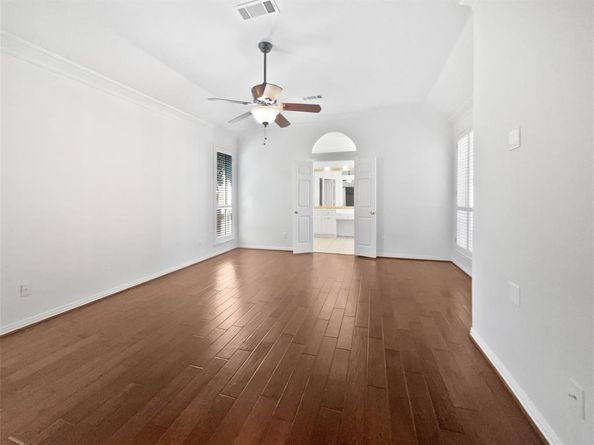 2206  Hunter Place Lane , Arlington Texas 76006
