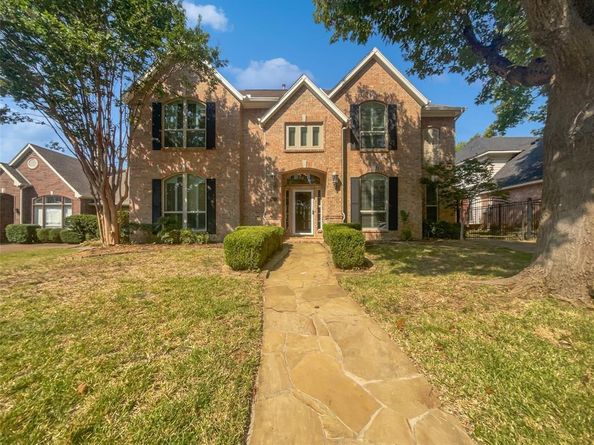 2206  Hunter Place Lane , Arlington Texas 76006