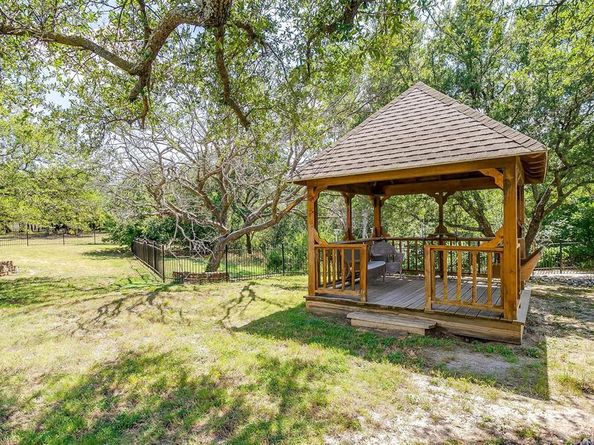 9549  Dickson Road , Fort Worth Texas 76179