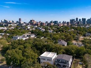 2320-2322  Arroyo Avenue , Dallas Texas 75219
