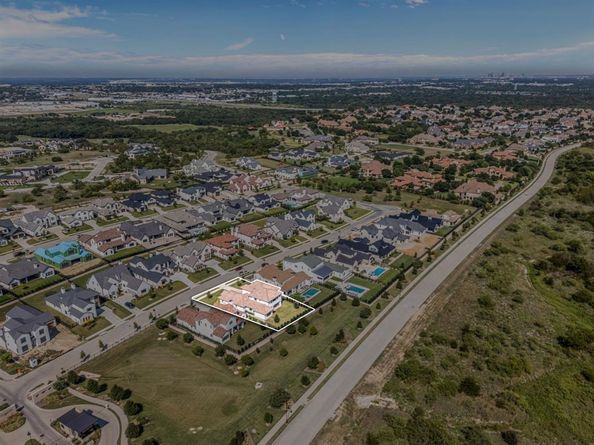 9635  Latour Lane , Fort Worth Texas 76126