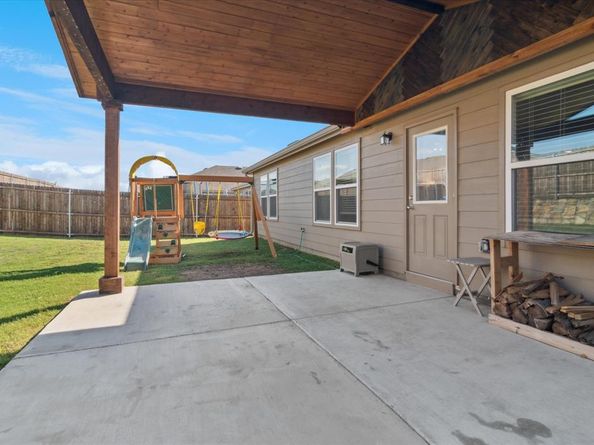 2101  Winding Creek Way , Denton Texas 76208