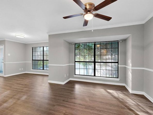5718  Marvin Loving Drive  117, Garland Texas 75043