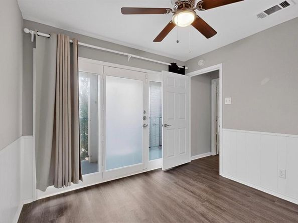 5718  Marvin Loving Drive  117, Garland Texas 75043