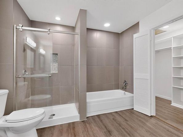 5718  Marvin Loving Drive  117, Garland Texas 75043