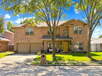 833  Oak Hollow Lane 