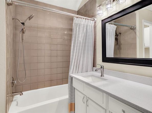 2510  Lake Bend Terrace , Carrollton Texas 75006