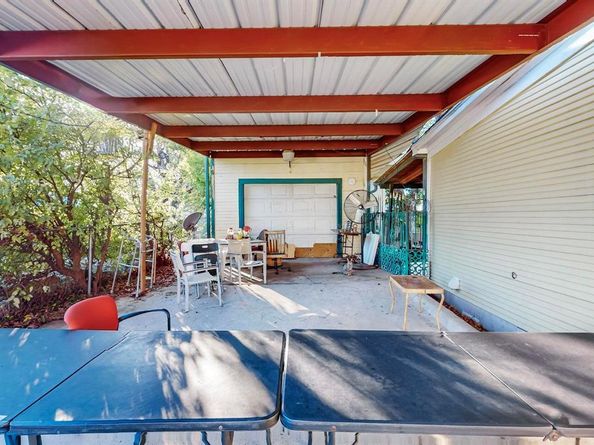 225 N 9th Street , Garland Texas 75040