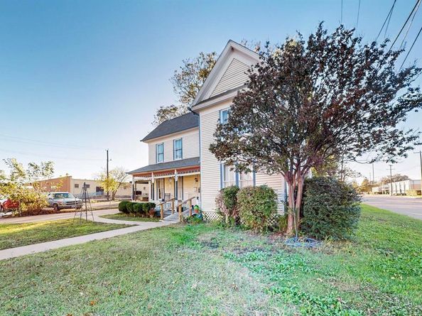 225 N 9th Street , Garland Texas 75040