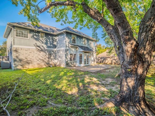 1240  Trinity Drive , Benbrook Texas 76126